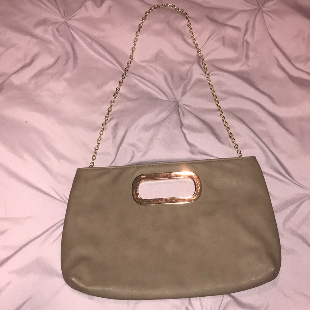 Aldo clutch